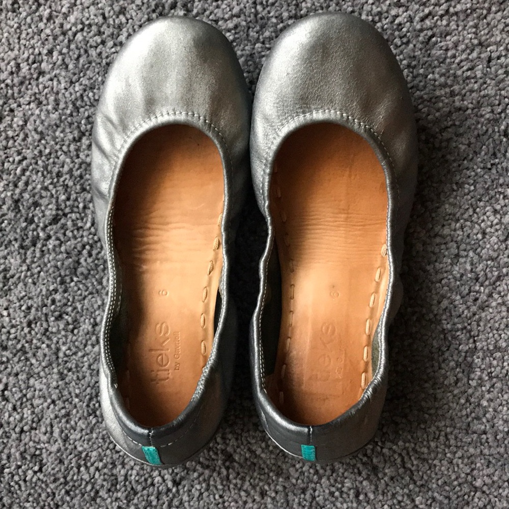 Metallic Pewter Tieks!